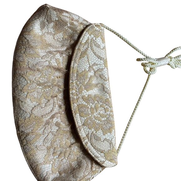 Unbranded Handbags - Vintage White & Gold Floral Small evening bag purse